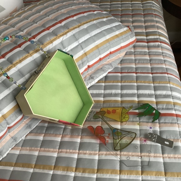 Purse - Picture 4 of 5